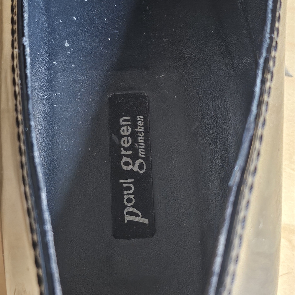 EUC Paul Green black patent leather penny loafers sz 9, fits like 8 or 8.5 - Picture 7 of 15